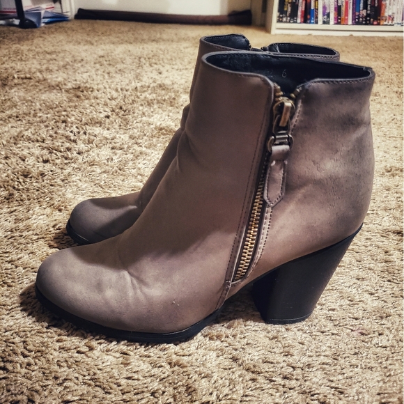 Reneeze Shoes - Reneeze Grey Ankle Booties